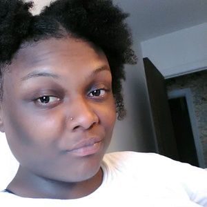 Meet your Posher, Shaneequa